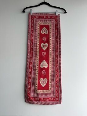 33x80” Made in Italy Vintage Red Gingham Floral Heart Cottagecore Table Runner